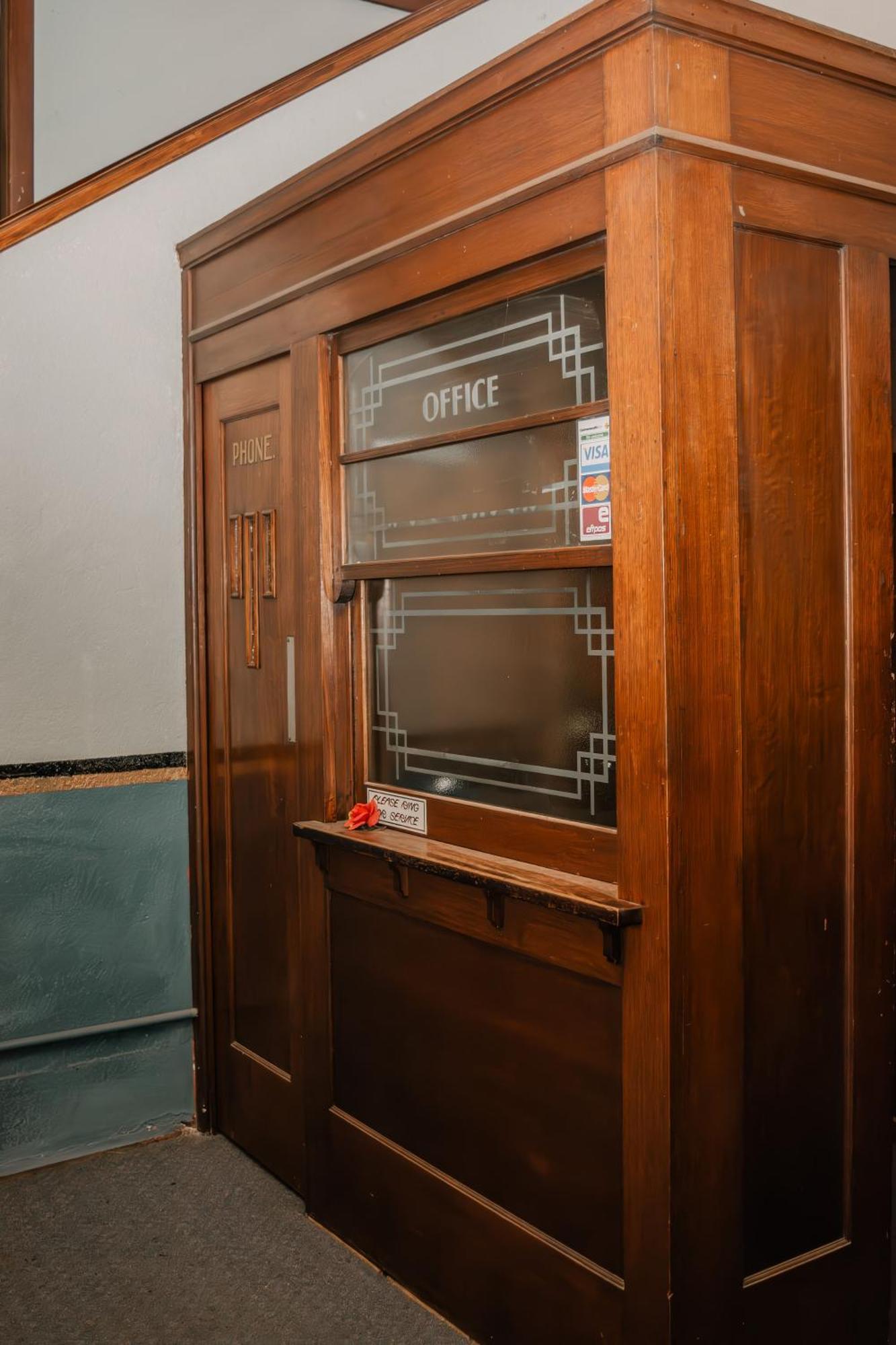 La Cochon Rose Motel Saint Arnaud Zewnętrze zdjęcie